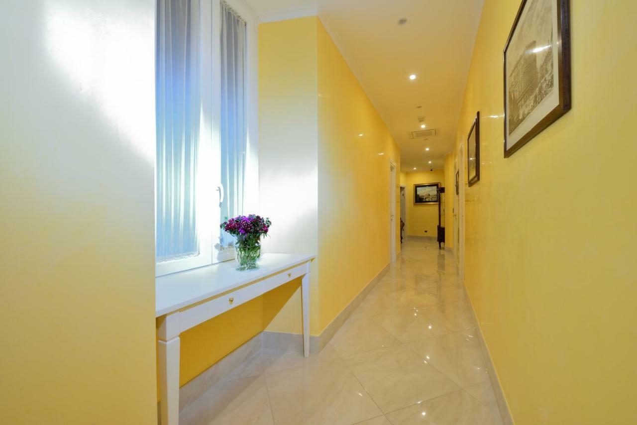 Fabio Dei Velapazza Guesthouse Rome Bagian luar foto