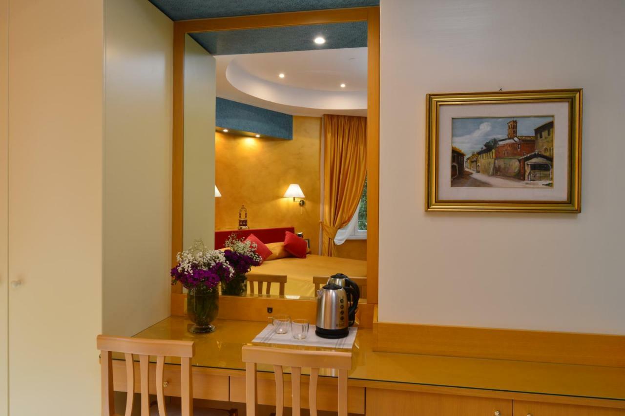 Fabio Dei Velapazza Guesthouse Rome Bagian luar foto